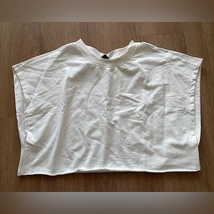 SHEIN SLEEVELESS CROP TOP TEE